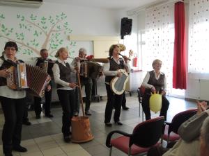 Pestra pomlad v gornjegrajskem centru starejših 2